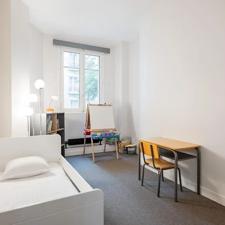 Veeve - Light & Luxe In Les Batignolles Paris