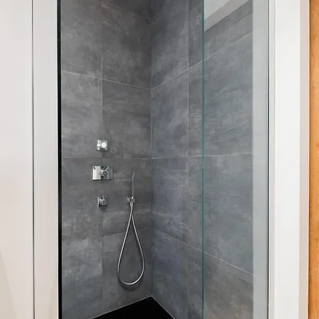 아파트 Veeve - Light & Luxe In Les Batignolles *
