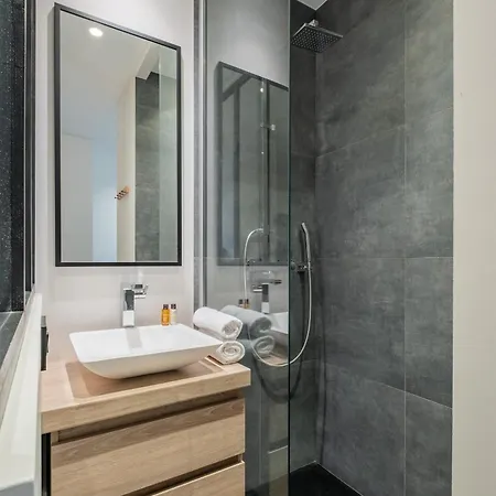 Apartment Veeve - Light & Luxe In Les Batignolles Paris